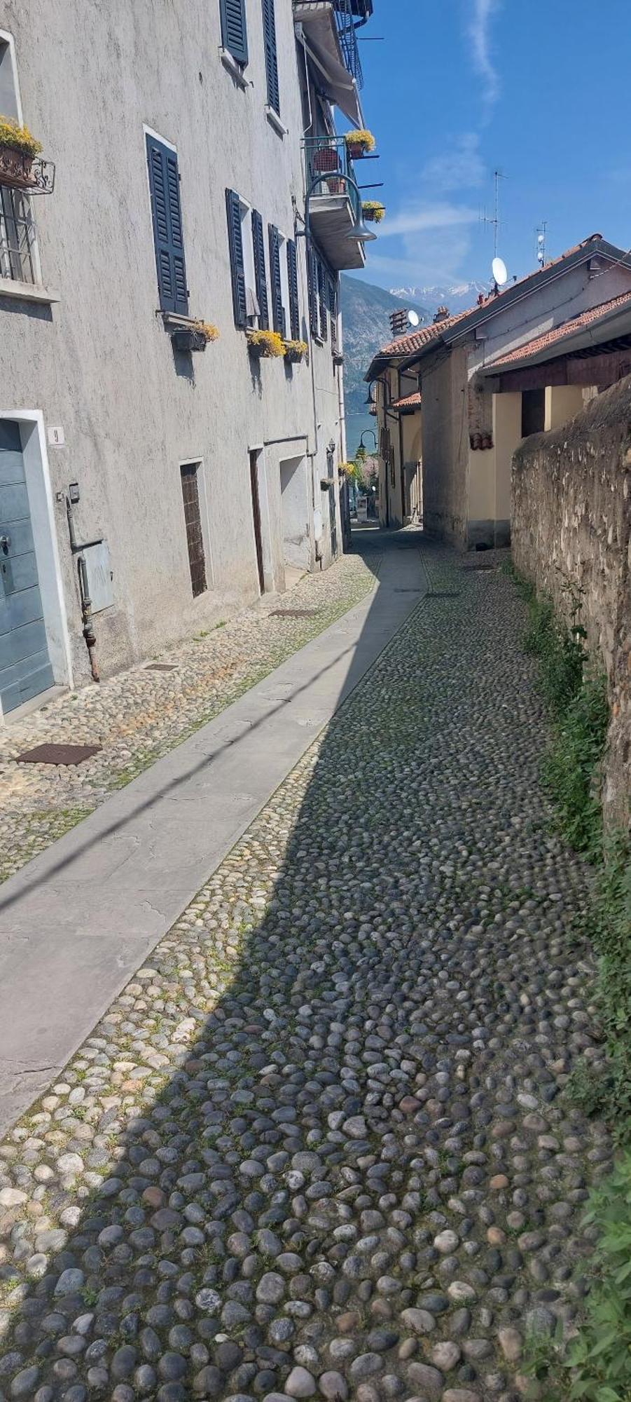 Chez Ary: Sulla Strada Del Lago Clusane Bagian luar foto